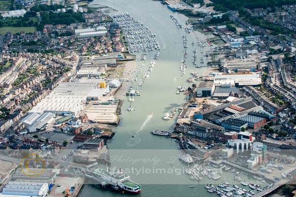 Cowes Harbour Isle of Wight-MTT-2437